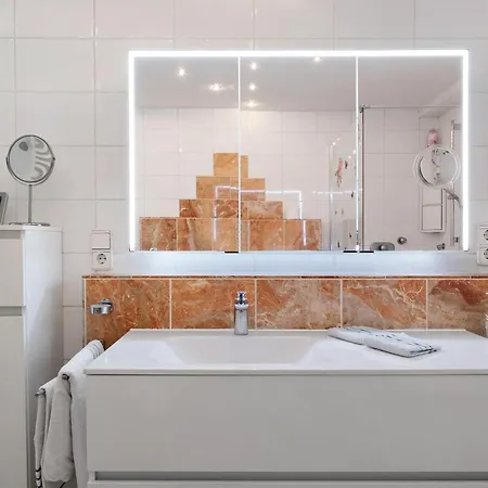 아파트 Poolblick *