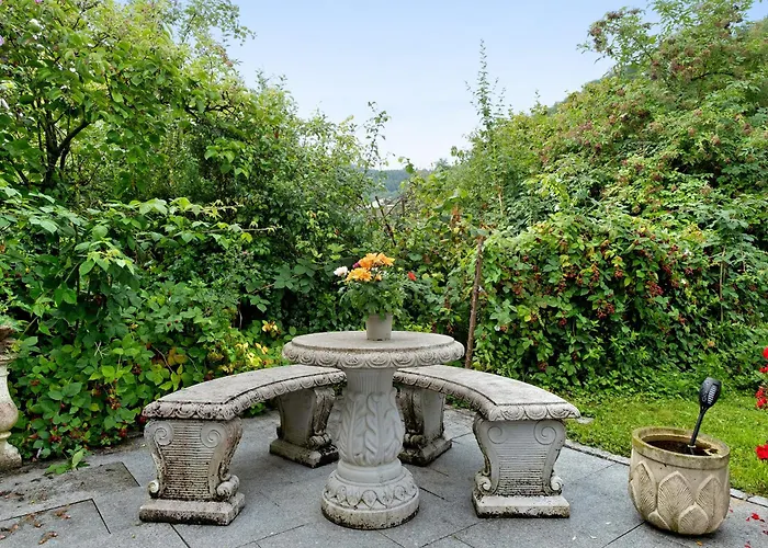 Poolblick アパート